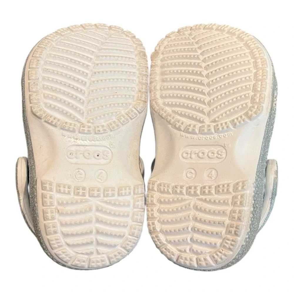 Infant Crocs Classic Frosted Glitter Clog Size 4‎